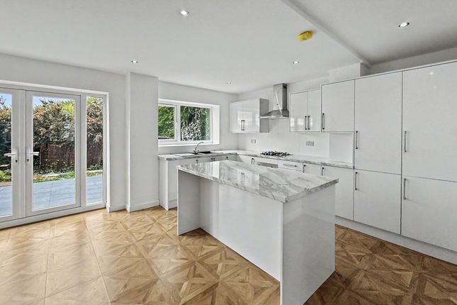 82 Heys Road, Manchester photo 2