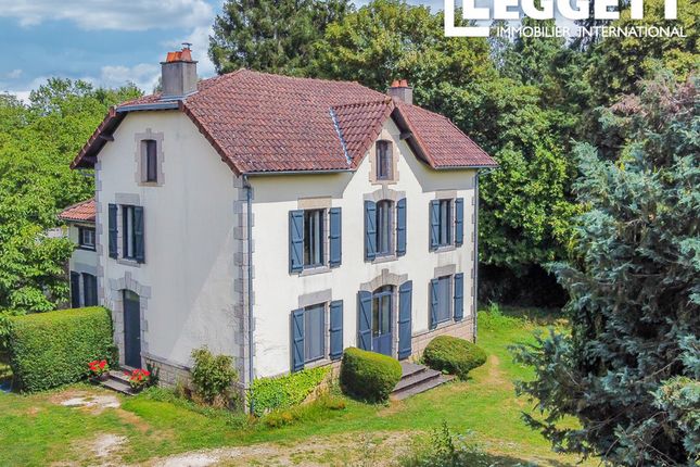 Villa for sale in Bujaleuf, Haute-Vienne, Nouvelle-Aquitaine