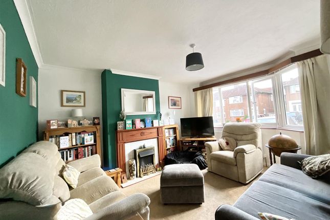 44, Yew Tree Drive, Bristol photo 4