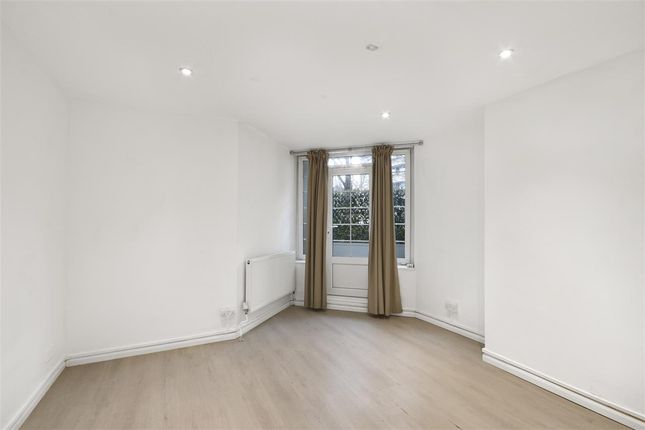 Studio for sale in Hollins House, Tufnell Park Road, London