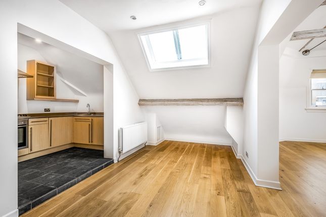 Flat to rent in Second Avenue, Hove
