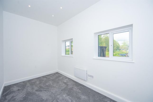 Flat for sale in Canal Street, St. Helens