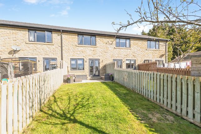 52, Holme View Avenue, Holmfirth photo 3