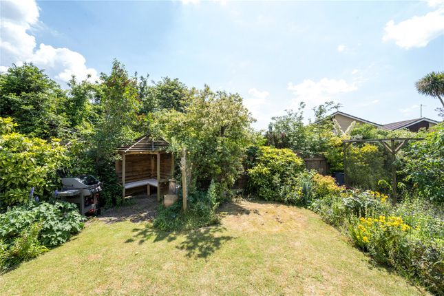 38, The Pastures, Westwood photo 2