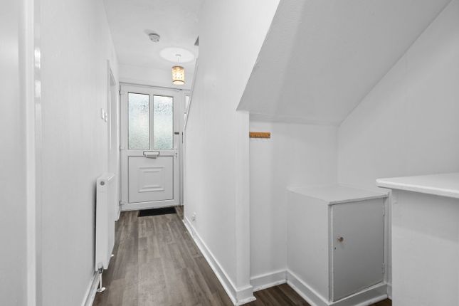 5, Erskine Place, Kilmarnock photo 4