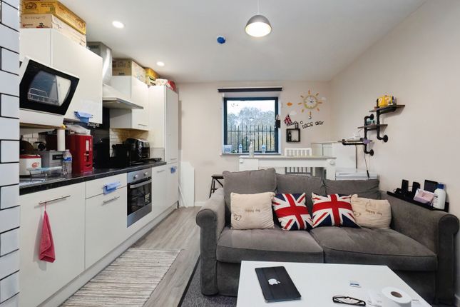 Apartment 4 Balmoral House, 17, Windsor Street, Lancashire photo 3