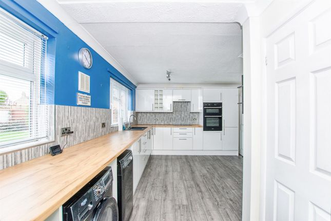 12, Fairfields, Spalding photo 4