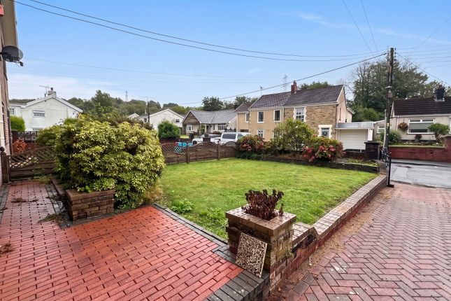 43, Bryntywod, Swansea photo 3