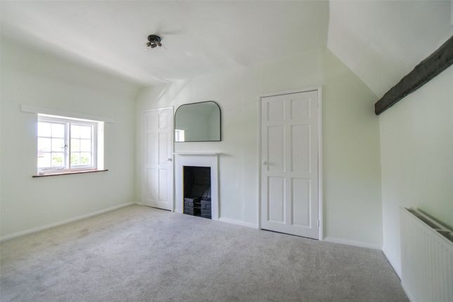End terrace house for sale in Hook Road, North Warnborough, Hook, Hampshire