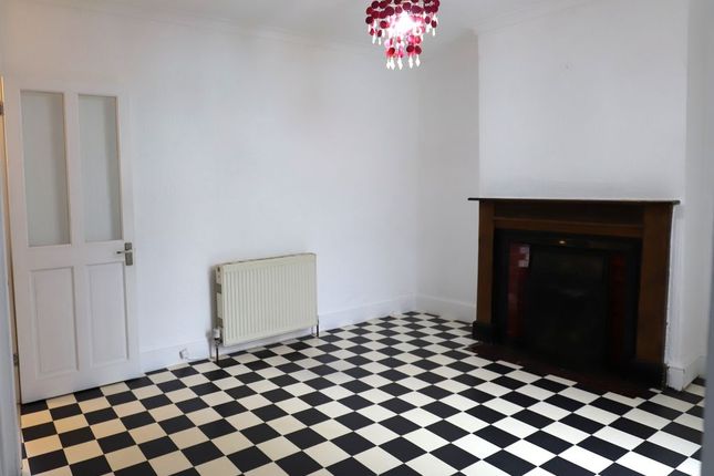 79, Roberts Road, Exeter photo 4