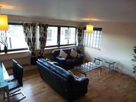 Flat to rent in Clyde Street, Glasgow