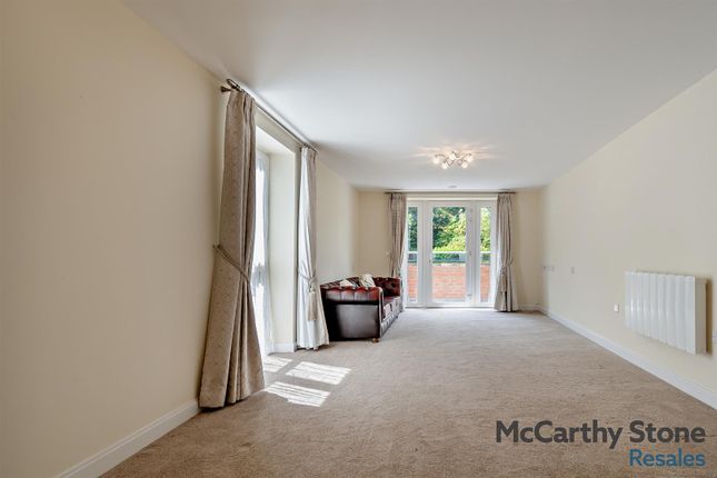 27 Sycamore Court, Filey Road, Scarborough photo 4