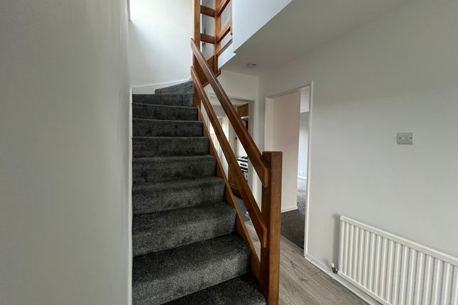 12, Willow Drive, Swadlincote photo 4
