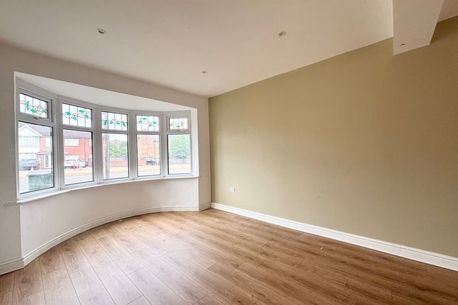 120, Harborough Road, Oadby photo 3
