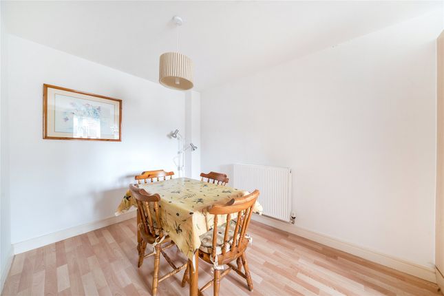 25, Saxon Close, Devon photo 4