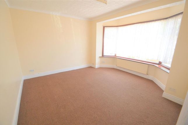 120, Cantley Gardens, London photo 2