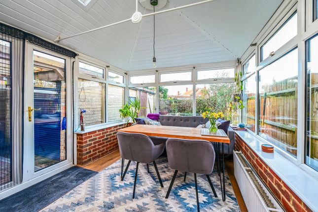 13, Castor Court, Yateley photo 4
