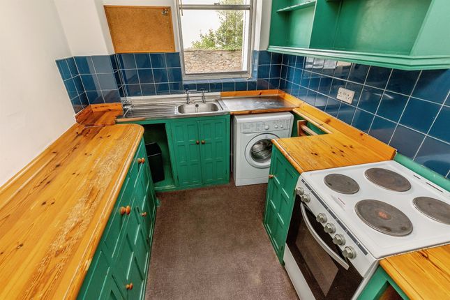 Flat 3, 10, Clifton Park, Bristol photo 4