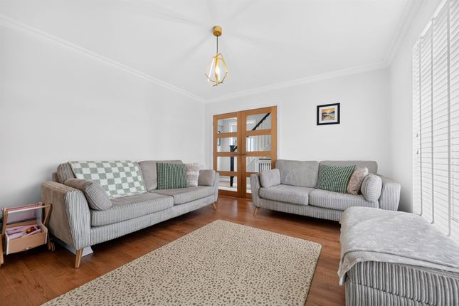 36, Bellsmyre Avenue, Dumbarton photo 4