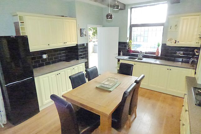 Bell Grove, Leeds photo 4