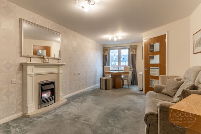 19, Hanna Court, Handforth photo 2