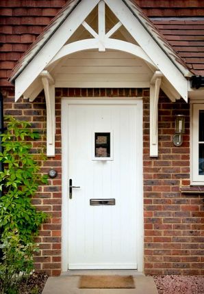 32, Sycamore Rise, Horsham photo 3