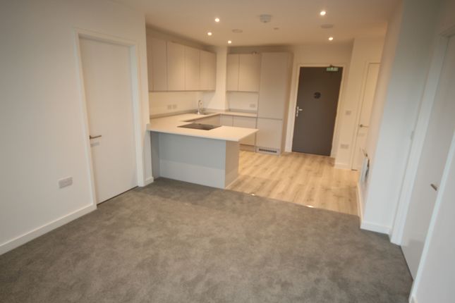 Flat to rent in No. 1, Old Trafford, Manchester