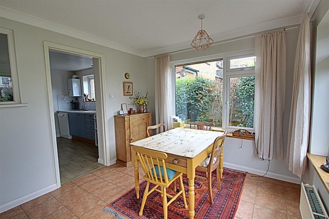 8, Alexandra Road, Kings Langley photo 4