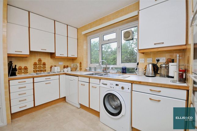 Flat 9, Cranmer Court,, Wickliffe Avenue, Finchley photo 4