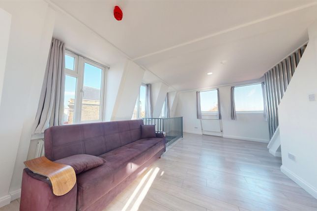 Flat C, 1020, Harrow Road, Kensal Green photo 4