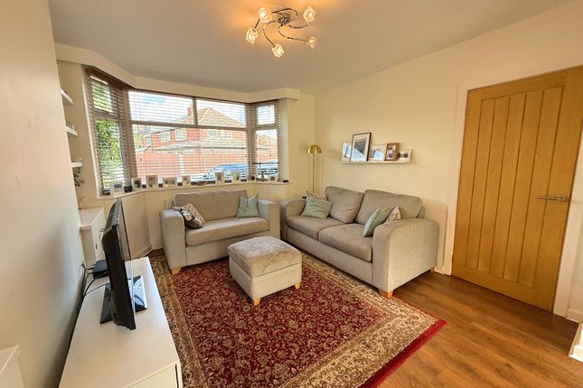 5 Rothesay Crescent, Sale photo 3