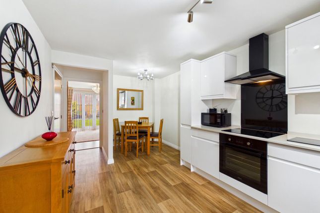 1, Miners Court, Wakefield photo 3