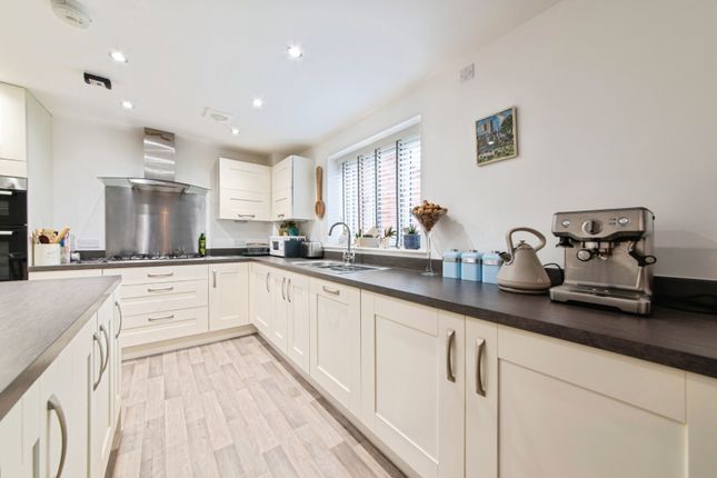 6, Dunnock Close, Lincoln photo 4