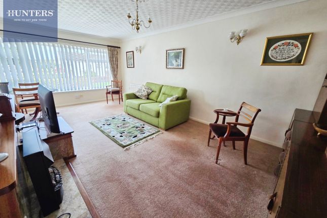 28, Castle View, Bridgend photo 3