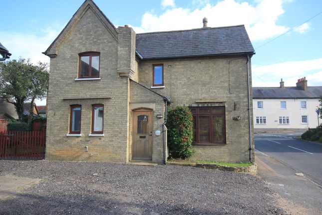 Detached house to rent in Greenfield Road, Pulloxhill