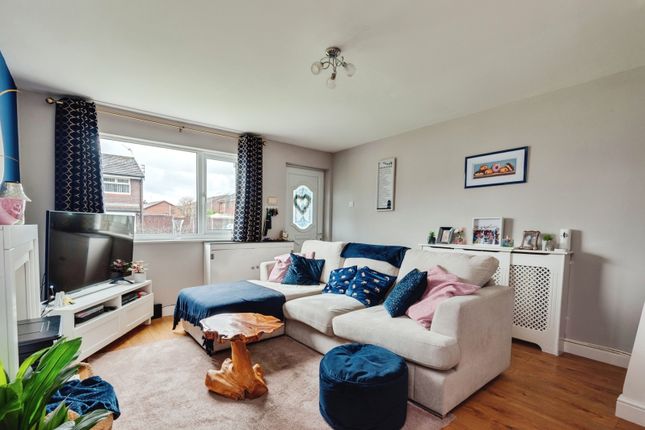 31, Pinewood Avenue, Liverpool photo 3