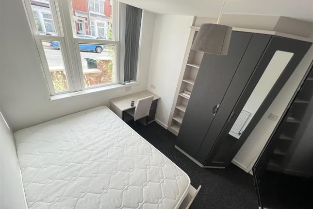 End terrace house to rent in Humber Avenue, Coventry