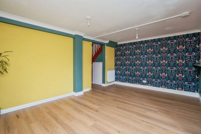 5, Oldgate Gardens, Hampshire photo 3