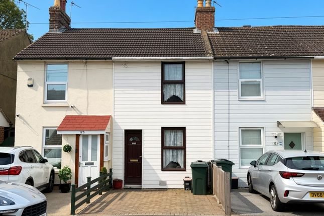 3-bed terraced on 123, Cudworth Road, Ashford, £130,000