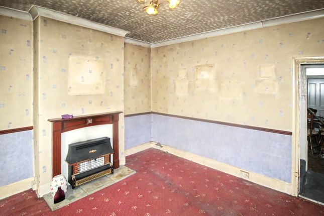 6, School Street, Dewsbury photo 3