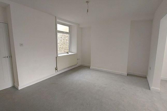 2 Blythe Street, Abertillery photo 2
