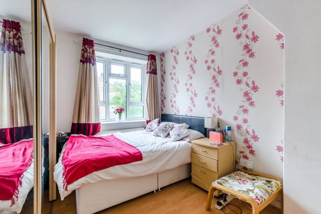 Thumbnail Flat for sale in Tulse Hill SW2, Tulse Hill, London,