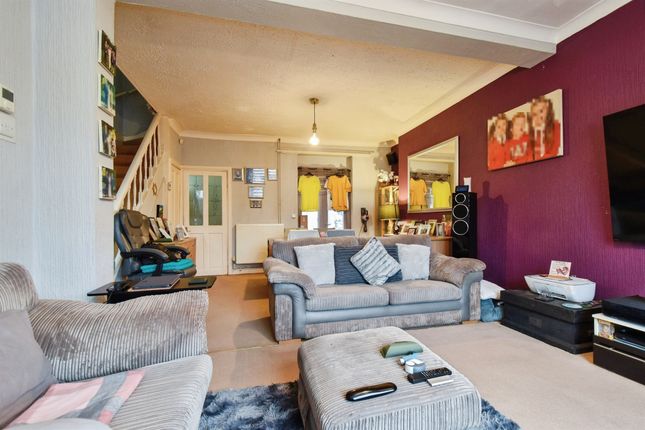 17, St. Davids Road, Ammanford photo 4