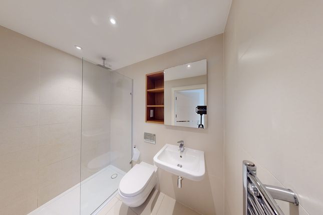 Flat to rent in Wallace Court, 54 Tizzard Grove, London