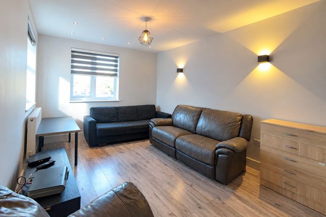 Purbeck Road, Hornchurch photo 2