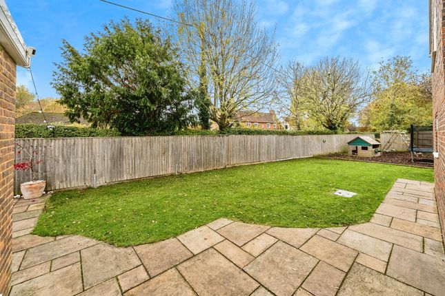 86, Clifden Road, Aylesbury photo 3