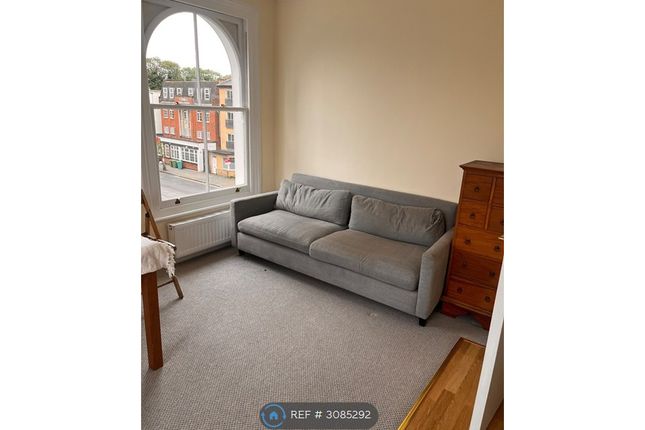 Wandsworth Road, Clapham photo 2