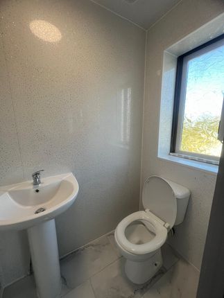 29, Roman Way, Thatcham photo 2