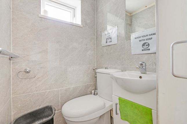 33, Elm Park, London photo 4