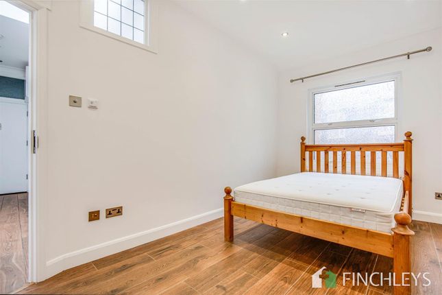 Flat for sale in Alexandra House, 352 Regents Park Road, Finchley Central